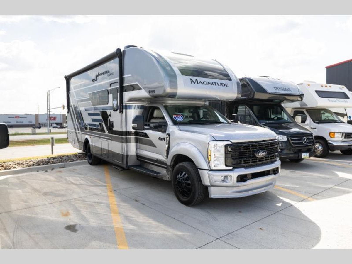 2026 Thor Motor Coach Magnitude GRAND