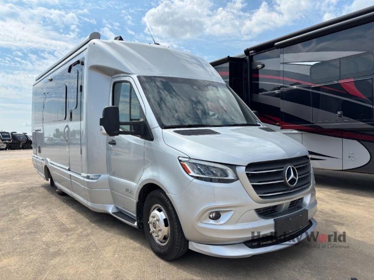 2022 Airstream Atlas