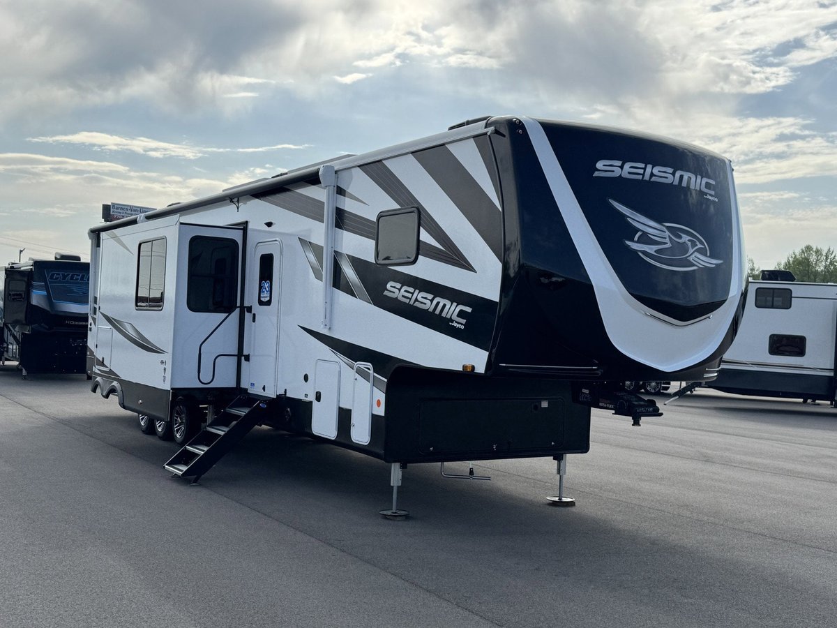 2026 Jayco Seismic