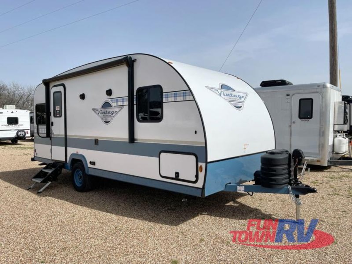 2025 Gulf Stream RV Vintage Yellowstone