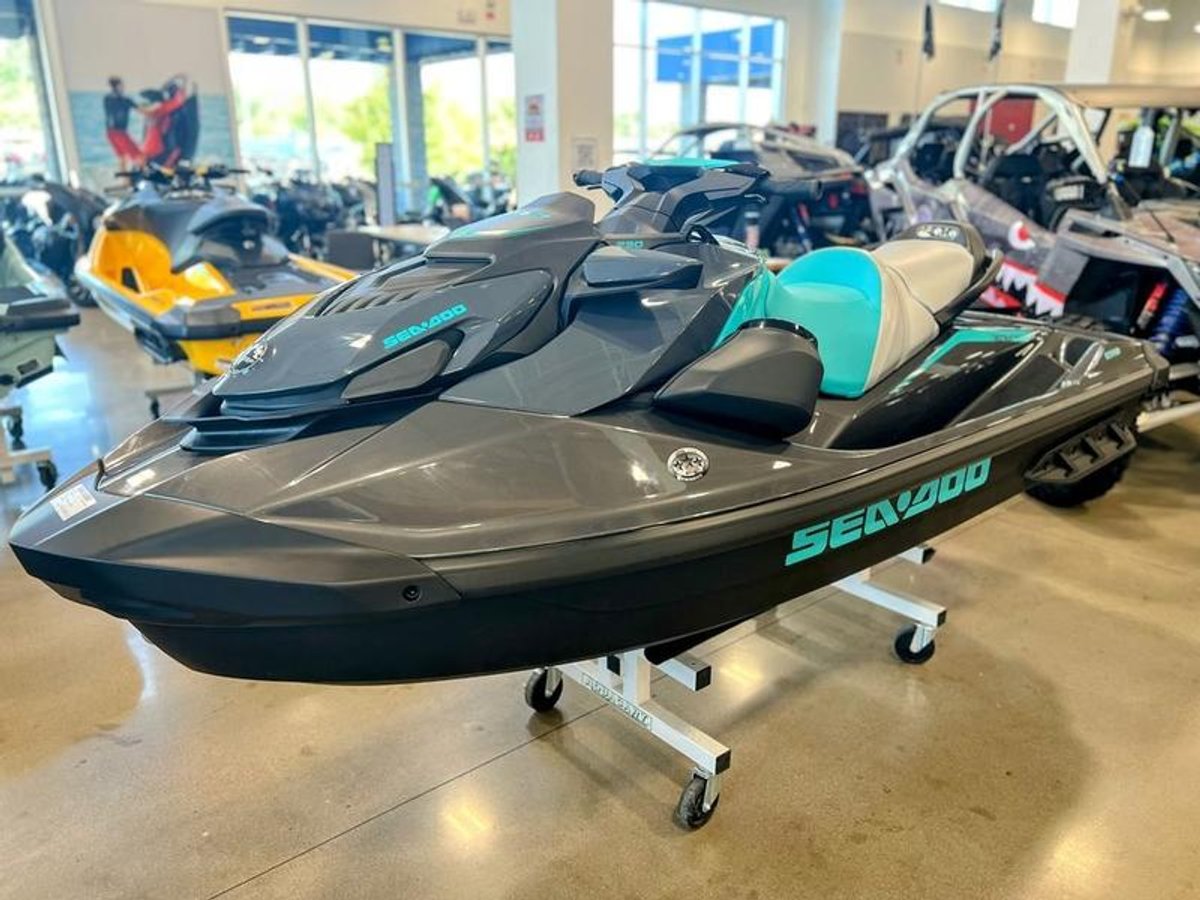 2025 Sea-Doo GTR 230 BRP Premium Audio, iBR