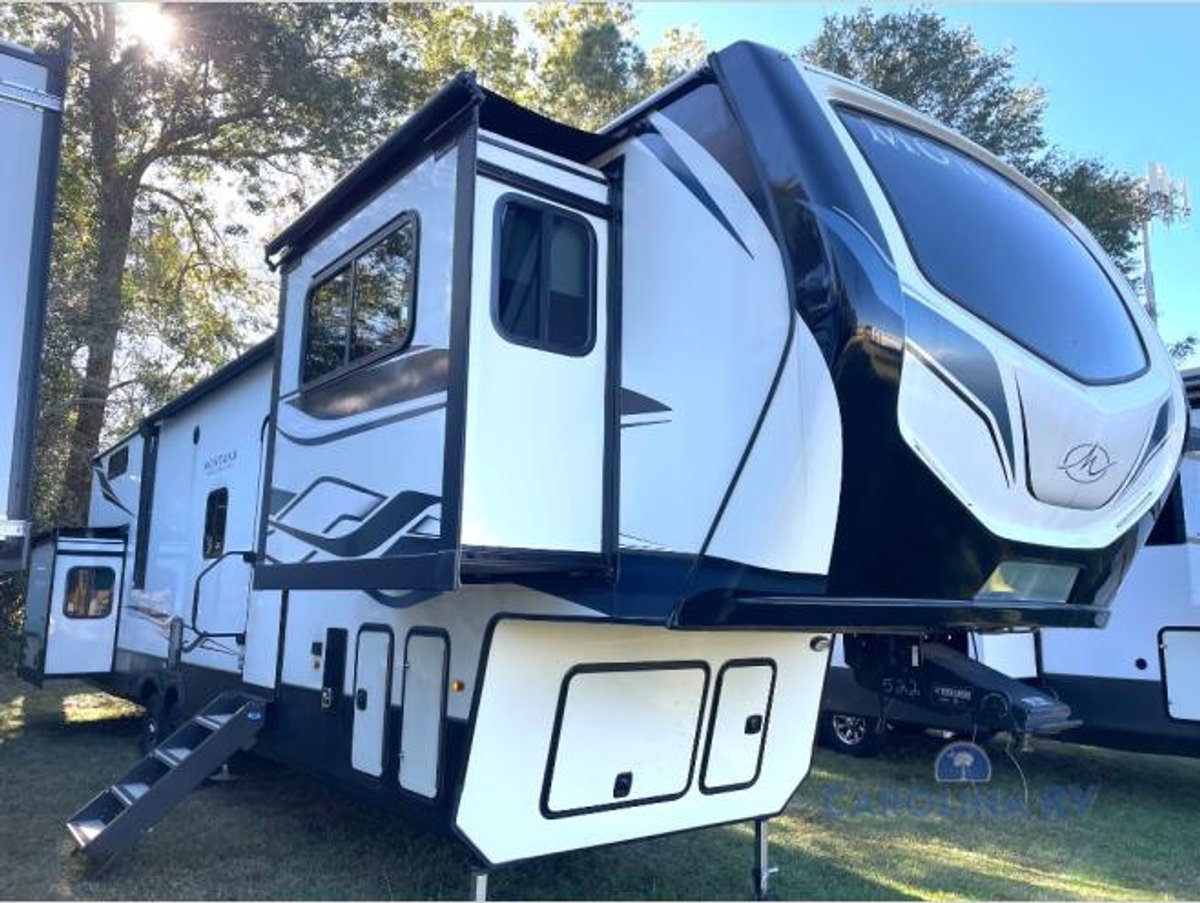 2023 Keystone Montana High Country