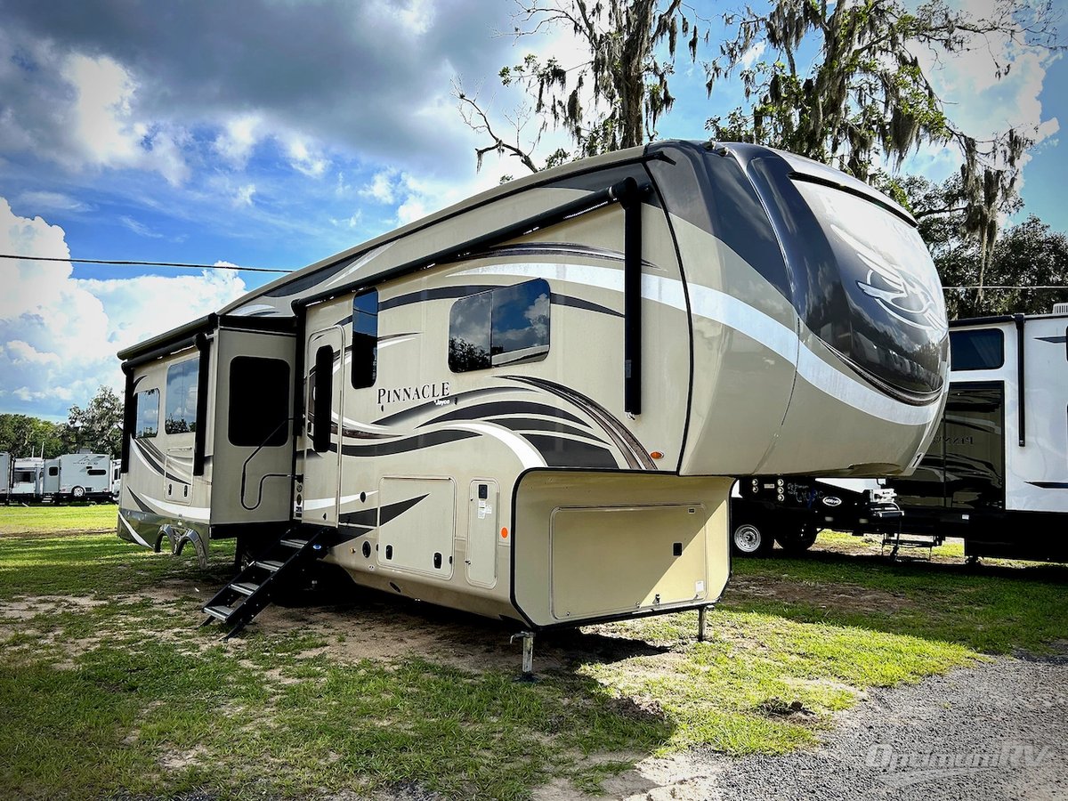 2019 Jayco Pinnacle