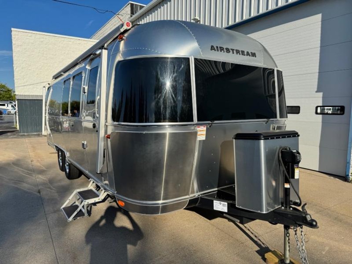 2023 Airstream International