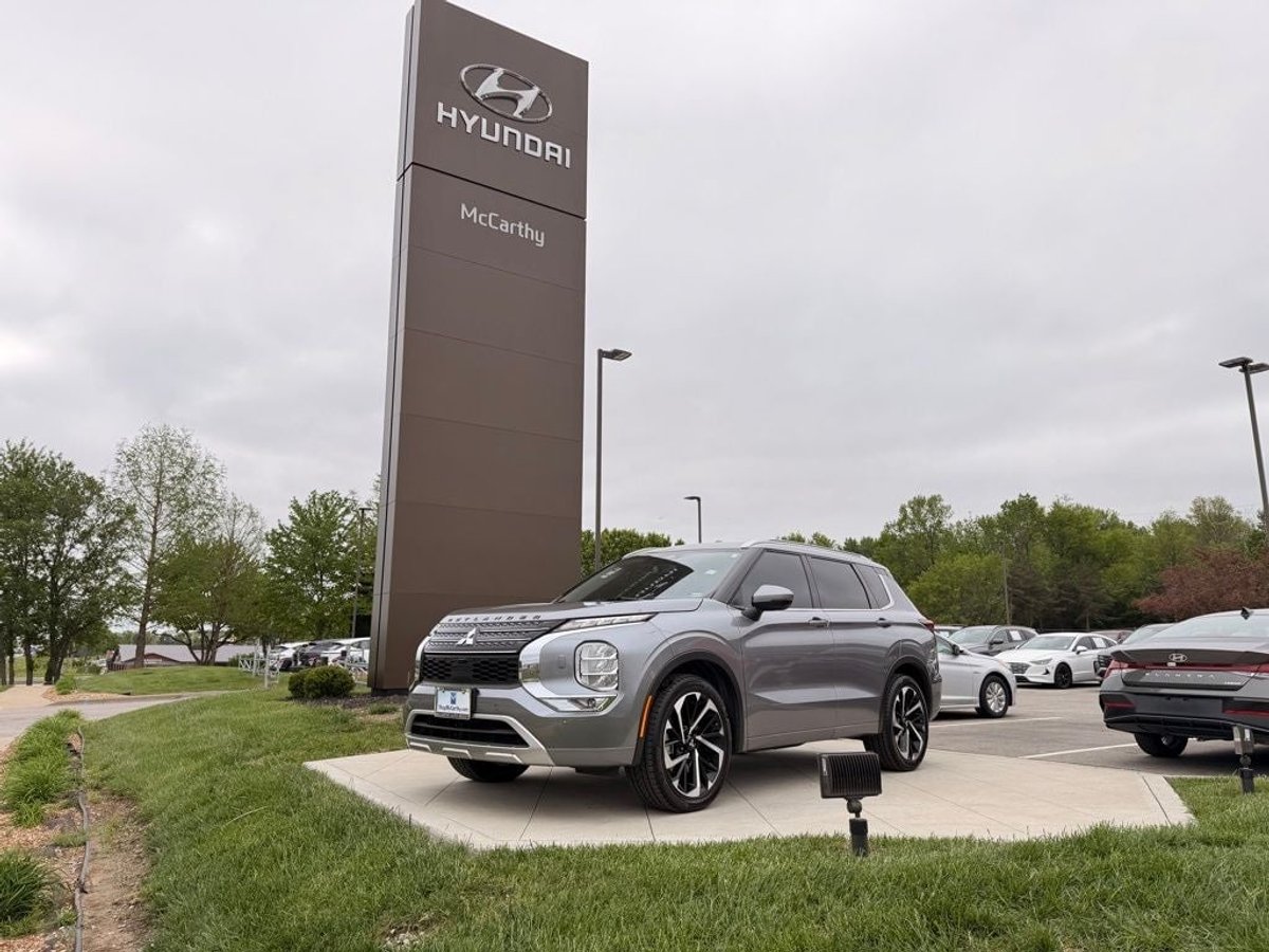 2022 Mitsubishi Outlander