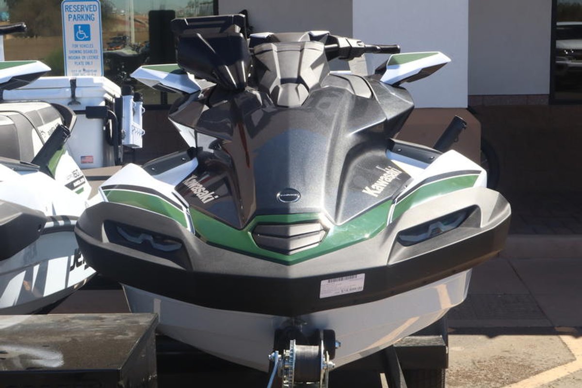 2025 Kawasaki Ultra 160LX-S Angler