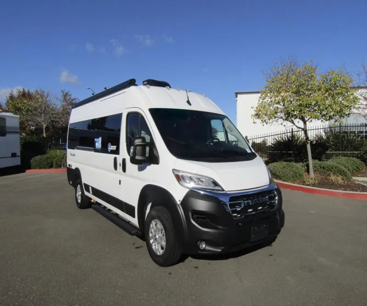 2026 Thor Motor Coach TELLARO