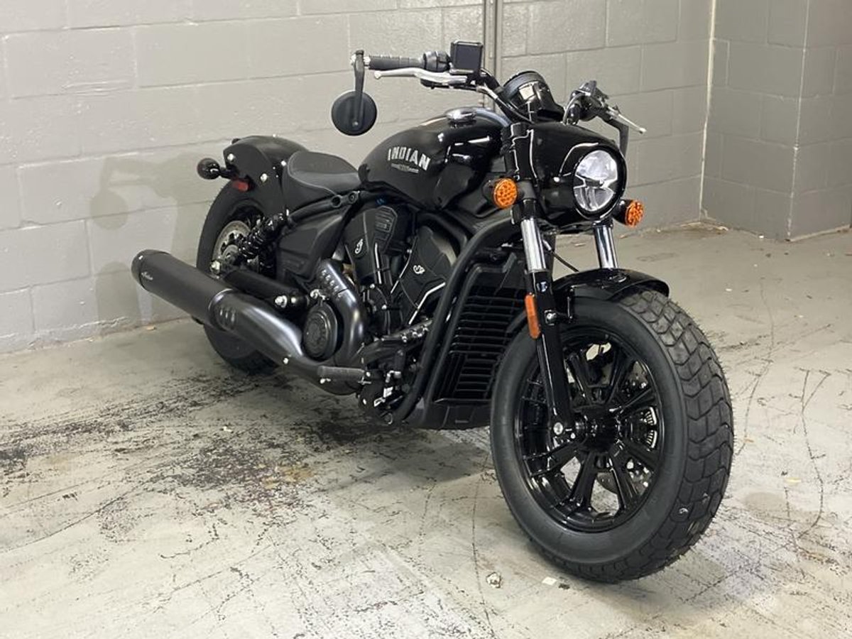 2025 Indian Motorcycle Scout Bobber Limited Black Metallic