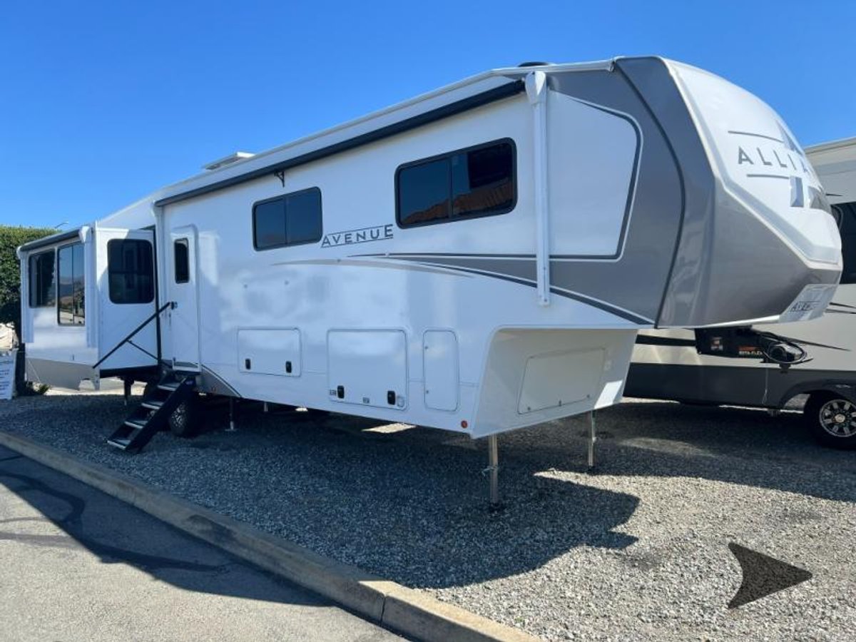 2026 Alliance RV Avenue