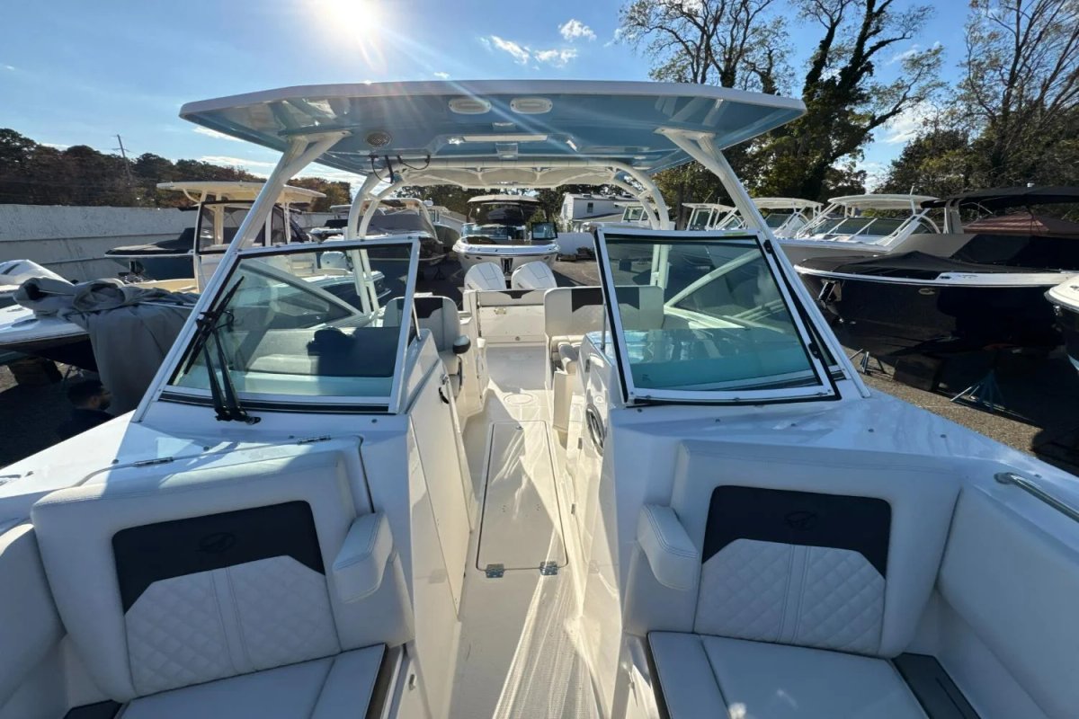 2024 Sailfish 276 DC