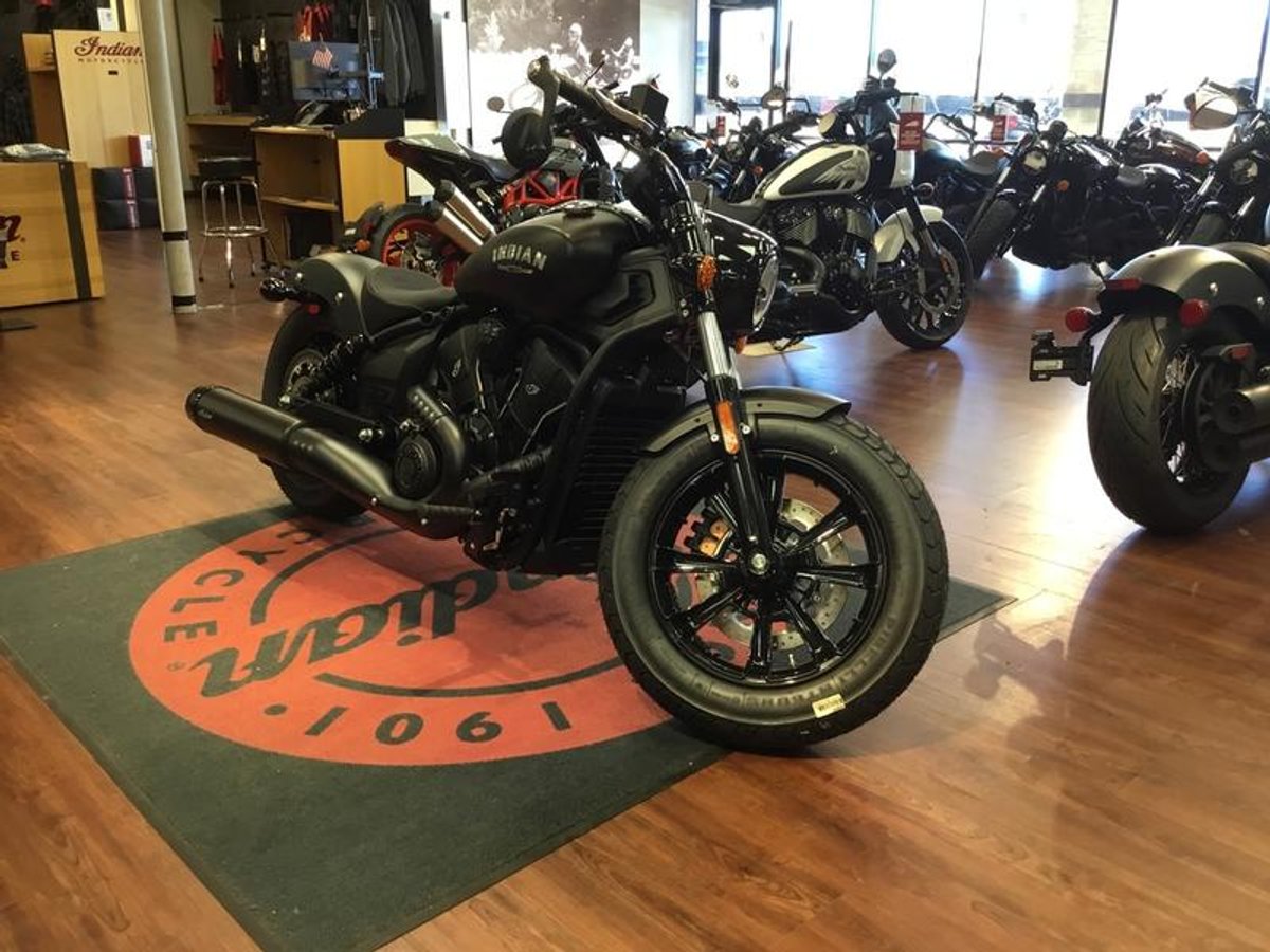 2025 Indian Motorcycle Scout Bobber Limited +Tech Black Smoke