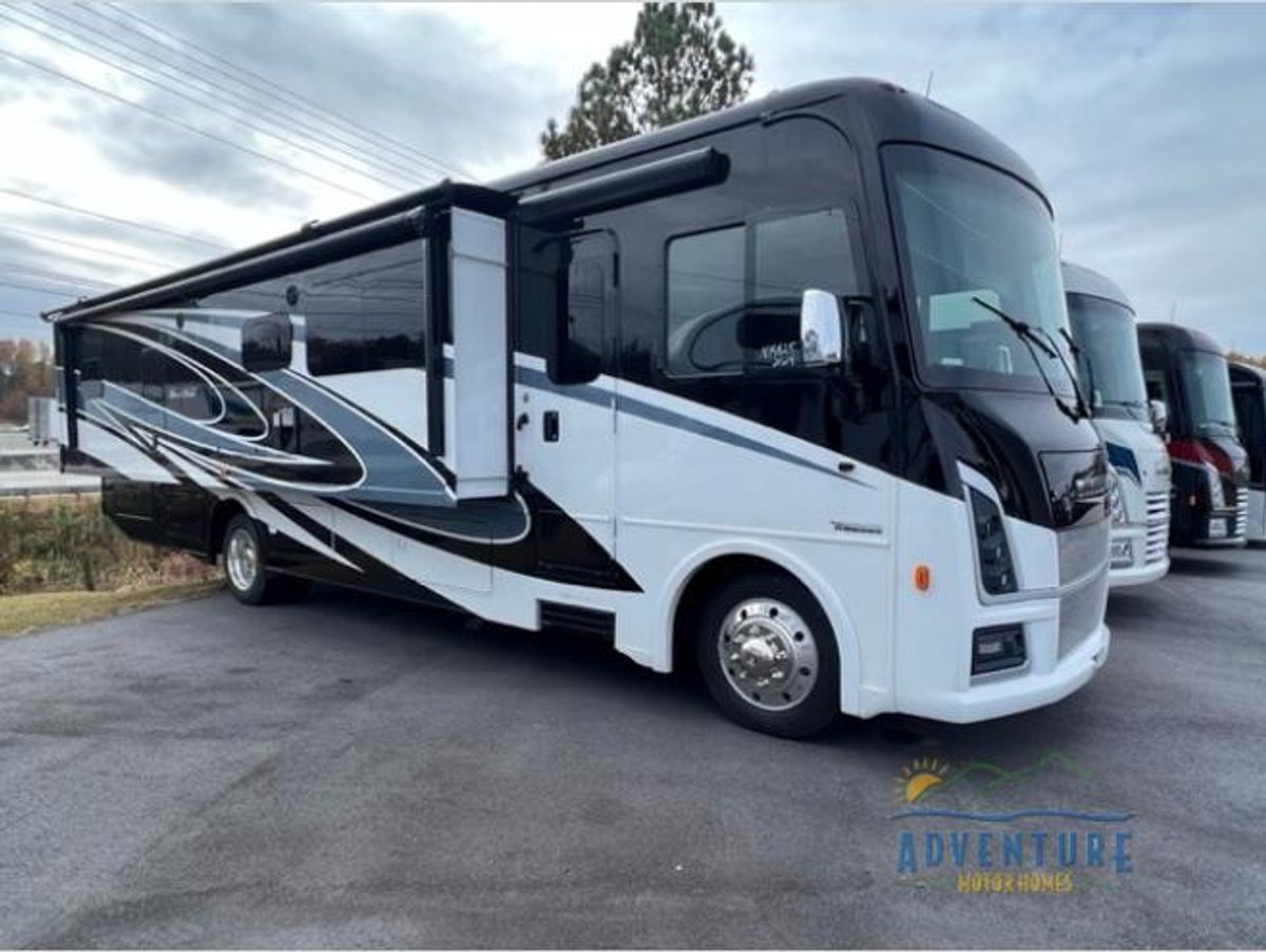 2024 Winnebago Sunstar