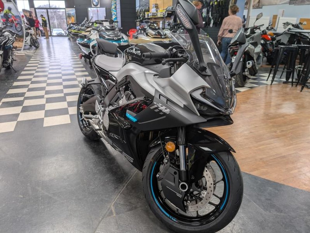 2026 CFMOTO 675SS
