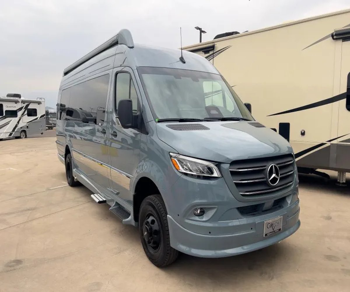 2027 Grech RV STRADA-ION