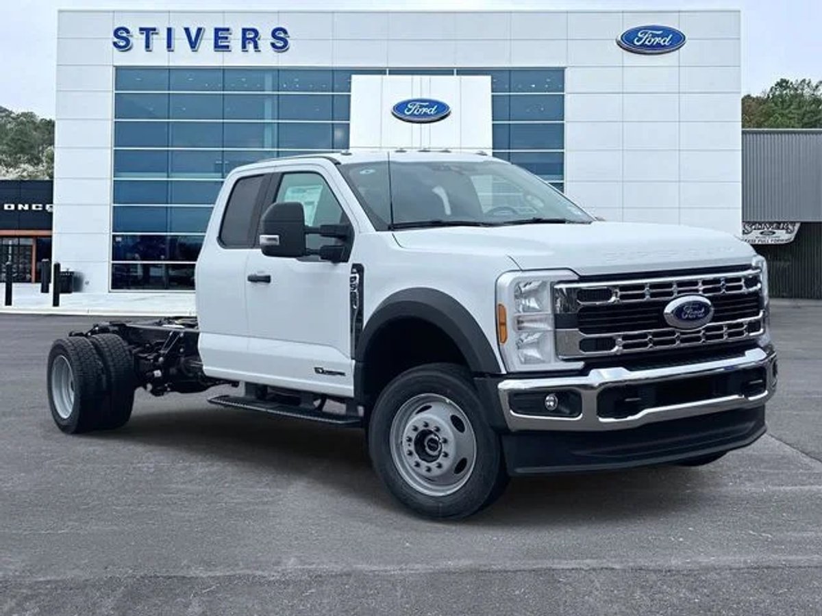 2026 Ford Chassis Cab