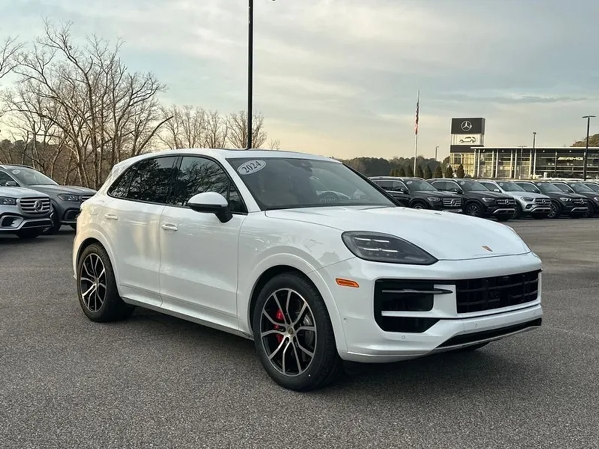 2024 Porsche Cayenne