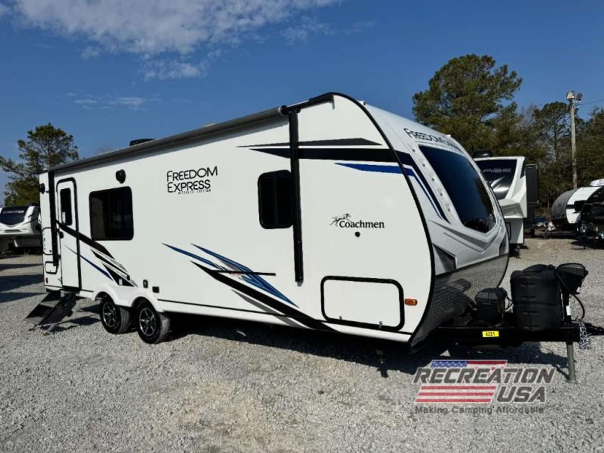 2022 Coachmen Freedom Express Ultra Lite