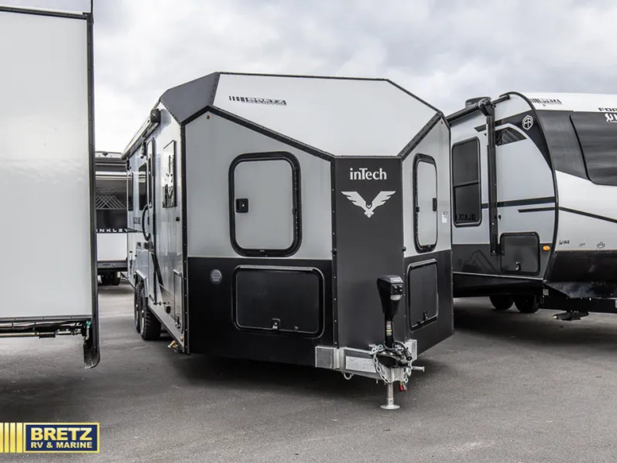 2026 inTech RV Black Wing