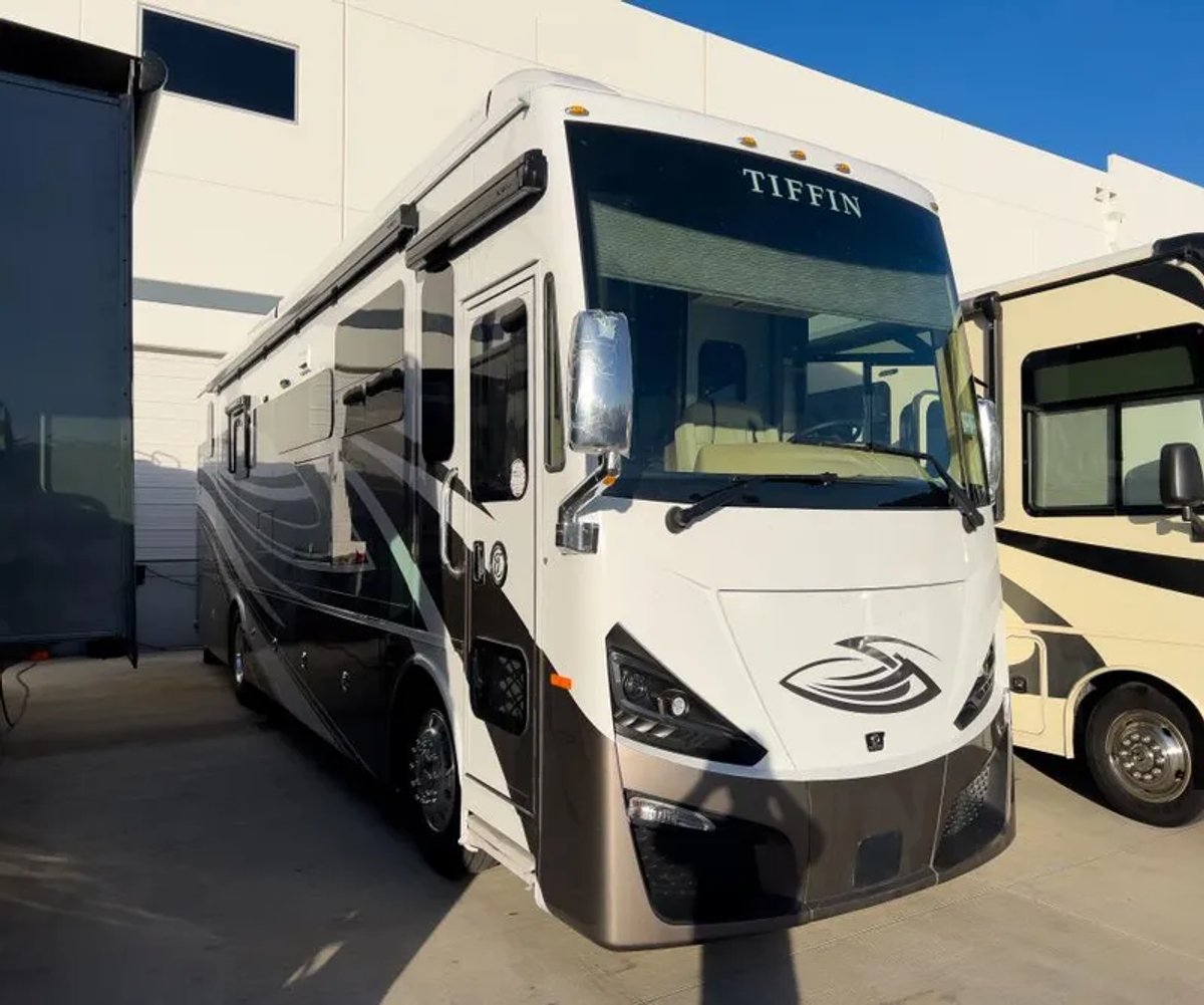 2026 Tiffin PHAETON