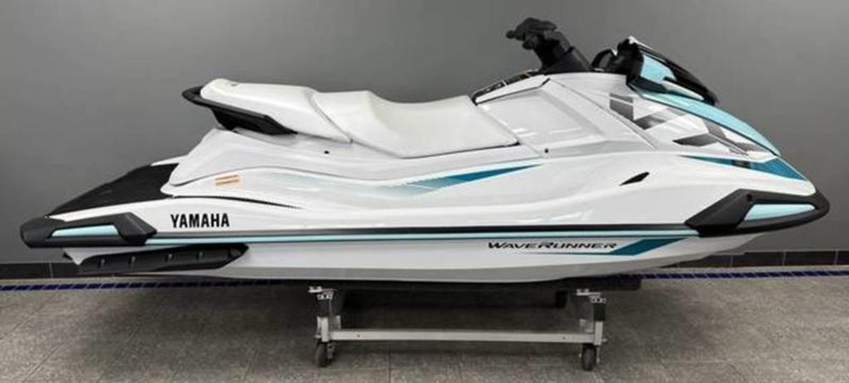 2025 Yamaha VX