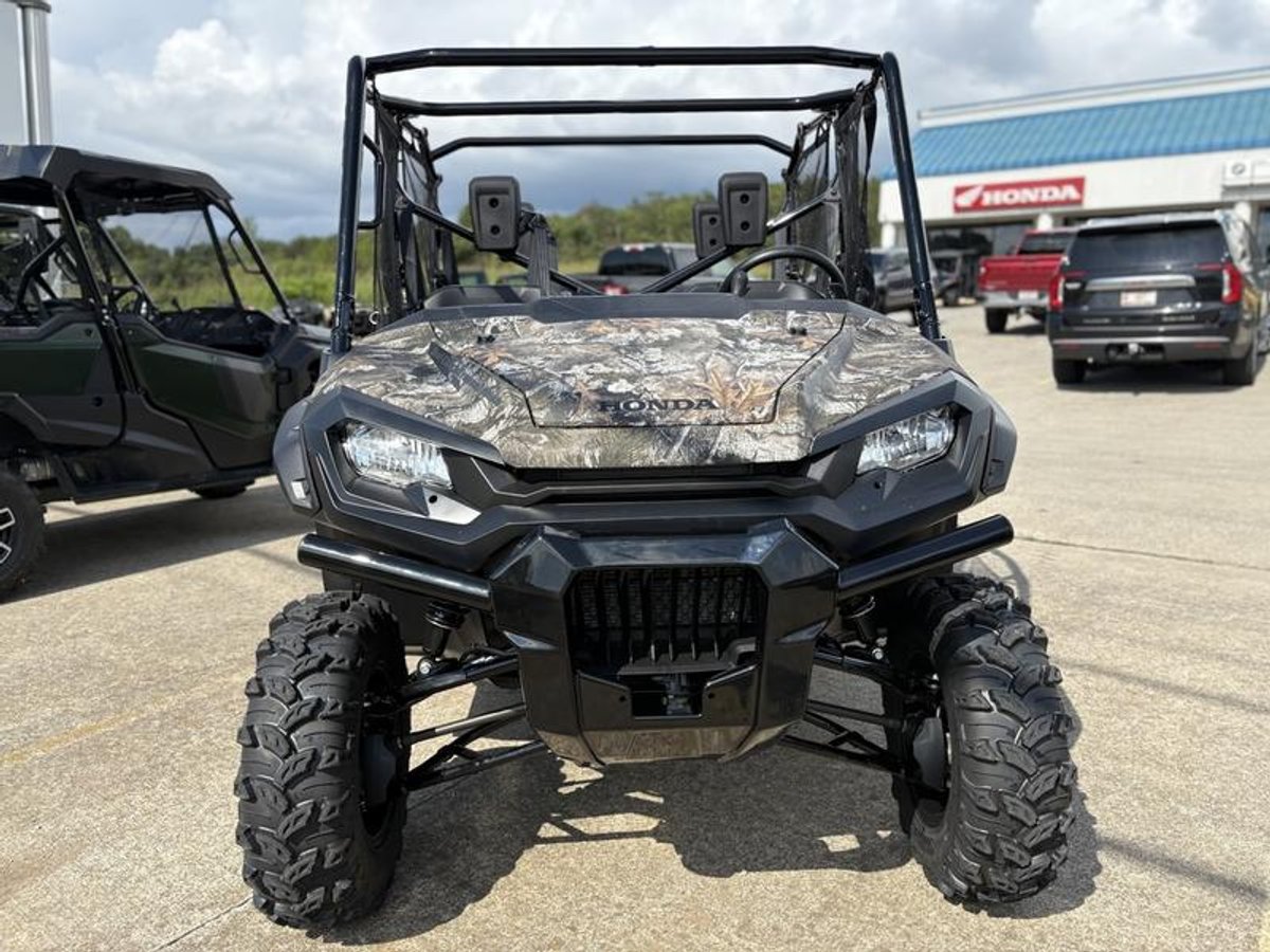 2025 Honda Pioneer 1000-6 Deluxe Crew