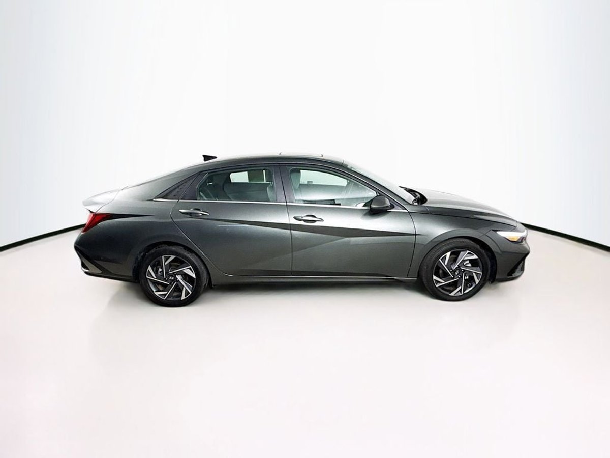 2025 Hyundai Elantra