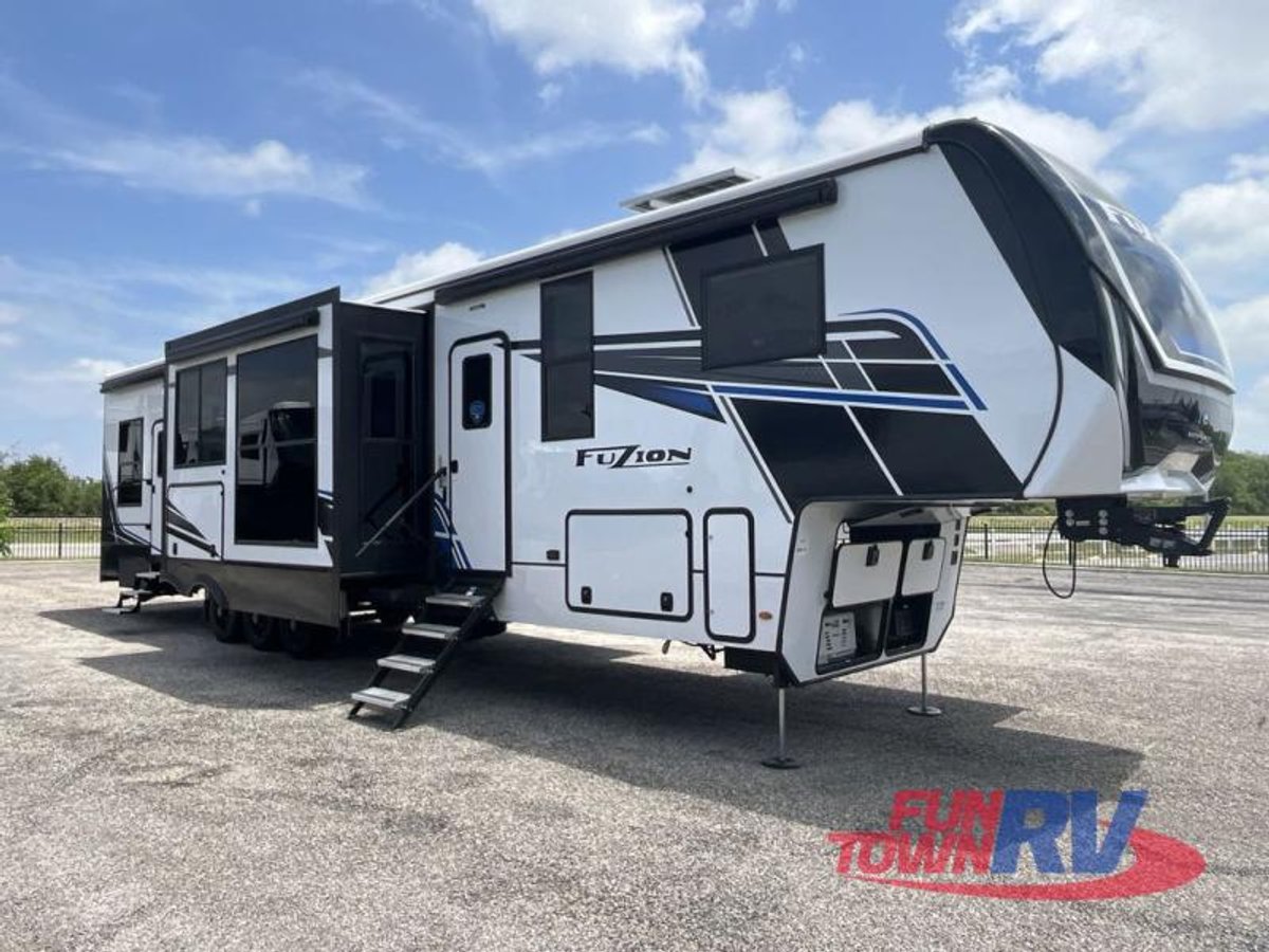 2025 Keystone RV Fuzion