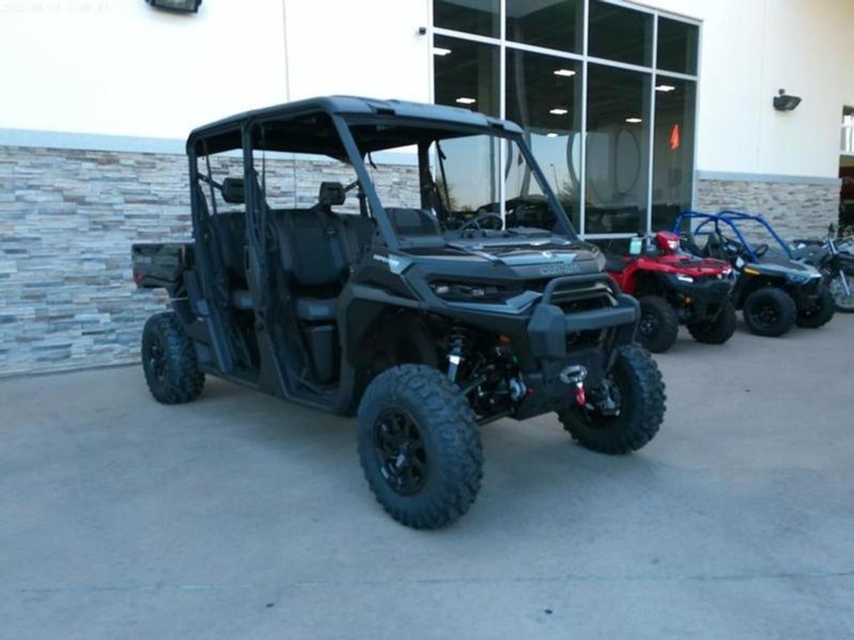 2026 Can-Am Defender MAX XT HD11 With 10.25 in.display