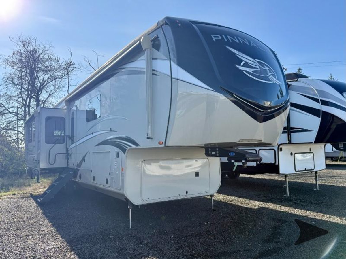 2021 Jayco Pinnacle