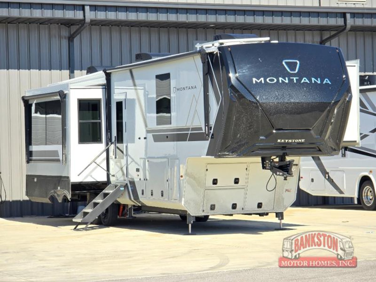 2026 Montana 3100RL