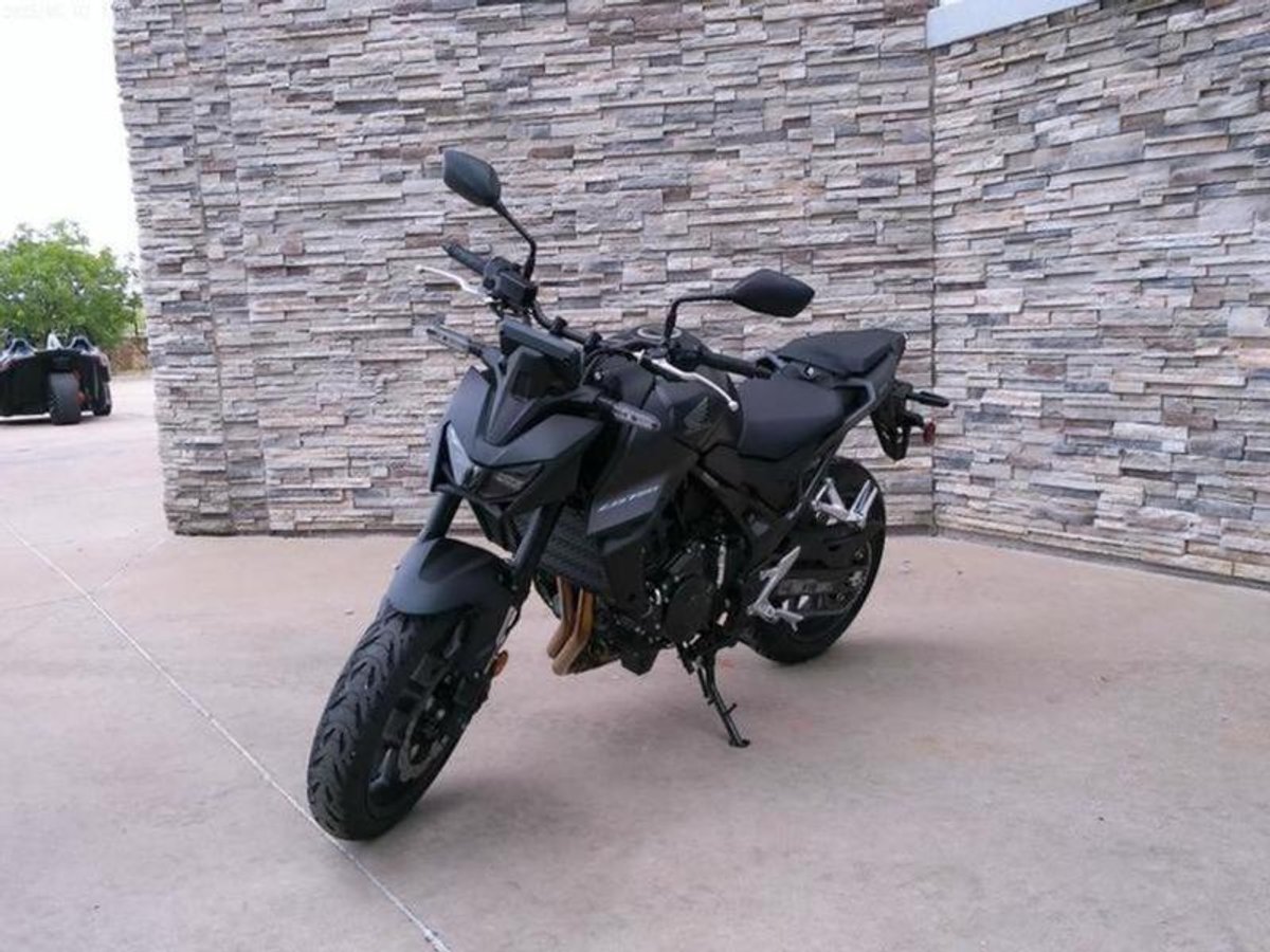 2025 Honda CB750 Hornet