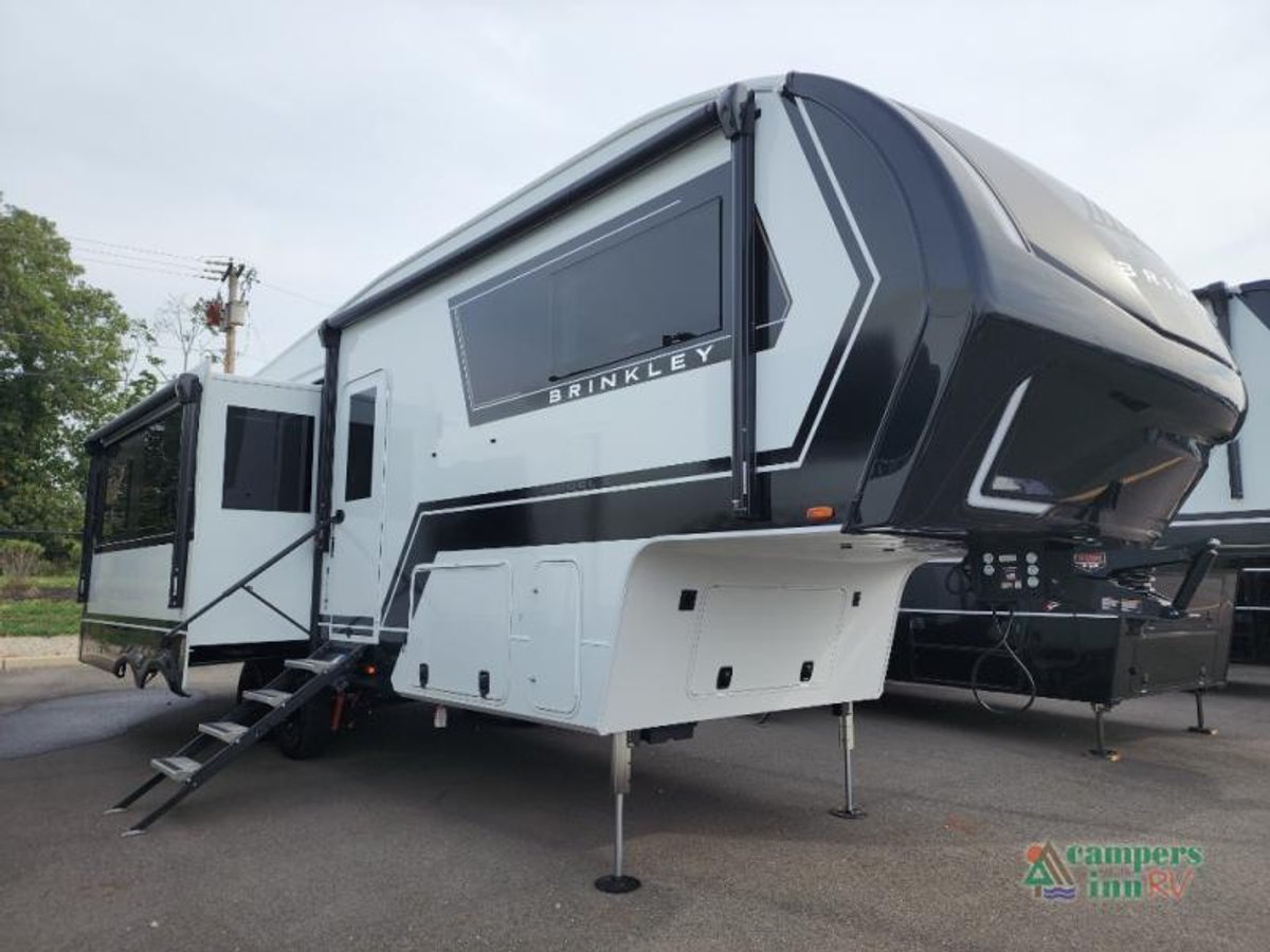 2026 Brinkley Model Z