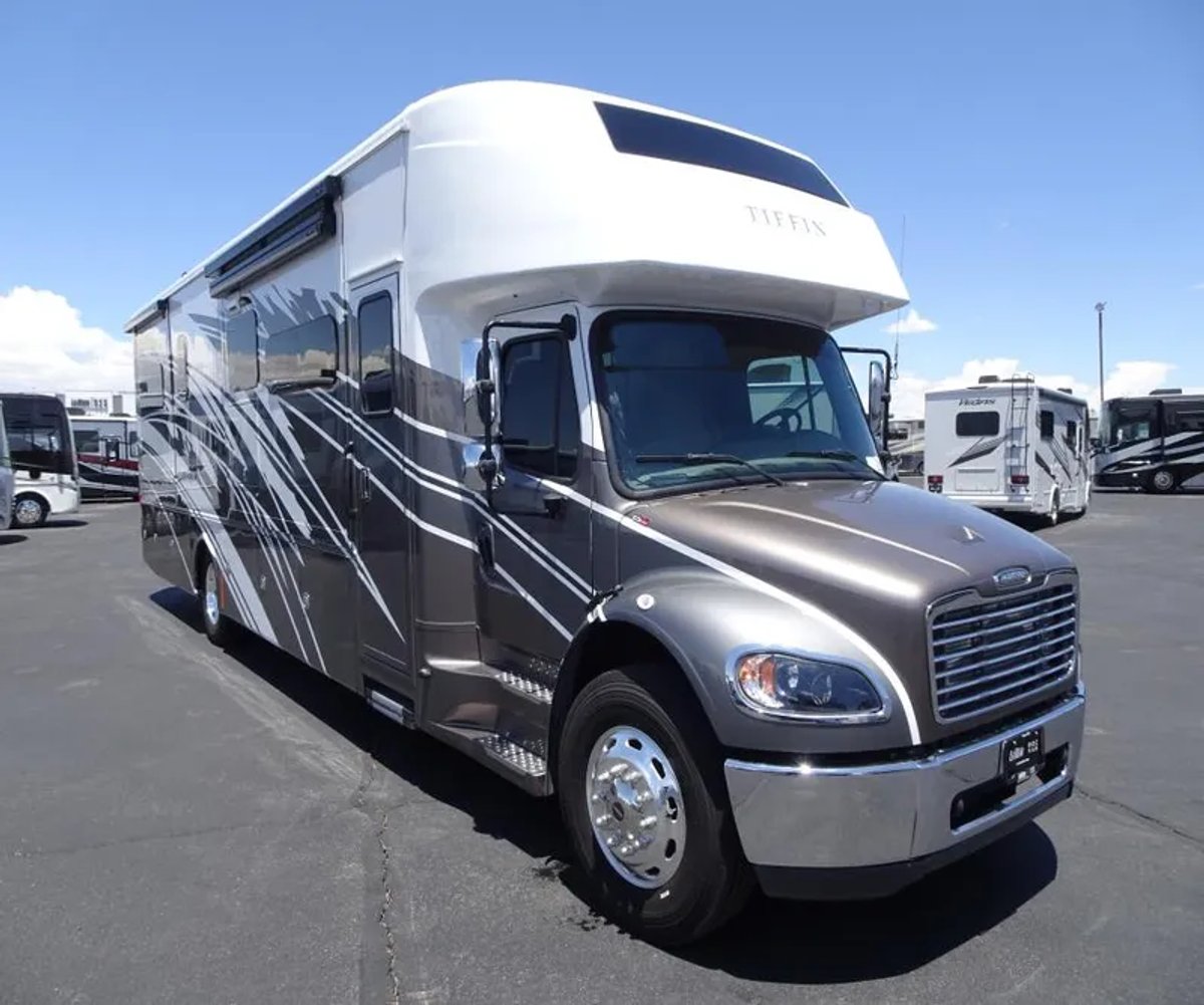 2025 Tiffin ALLEGRO BAY