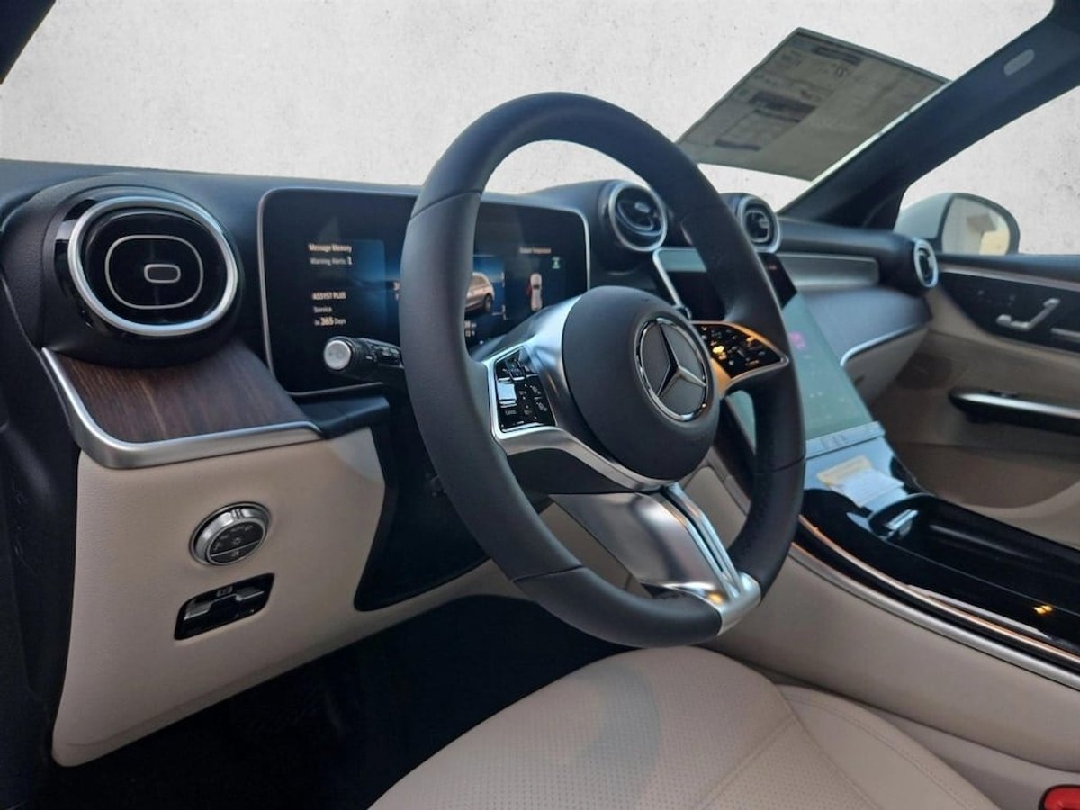 2026 Mercedes-Benz GLC 300