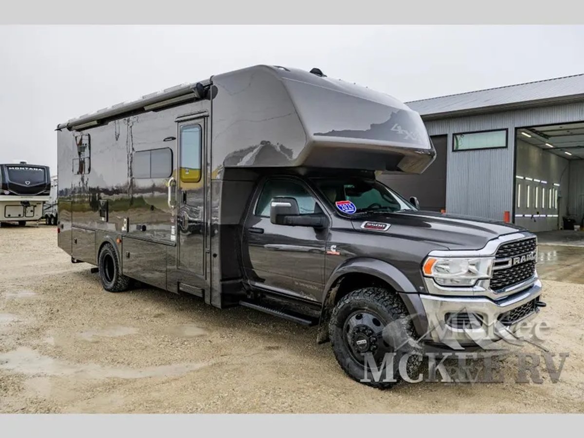 2025 Dynamax isata 5