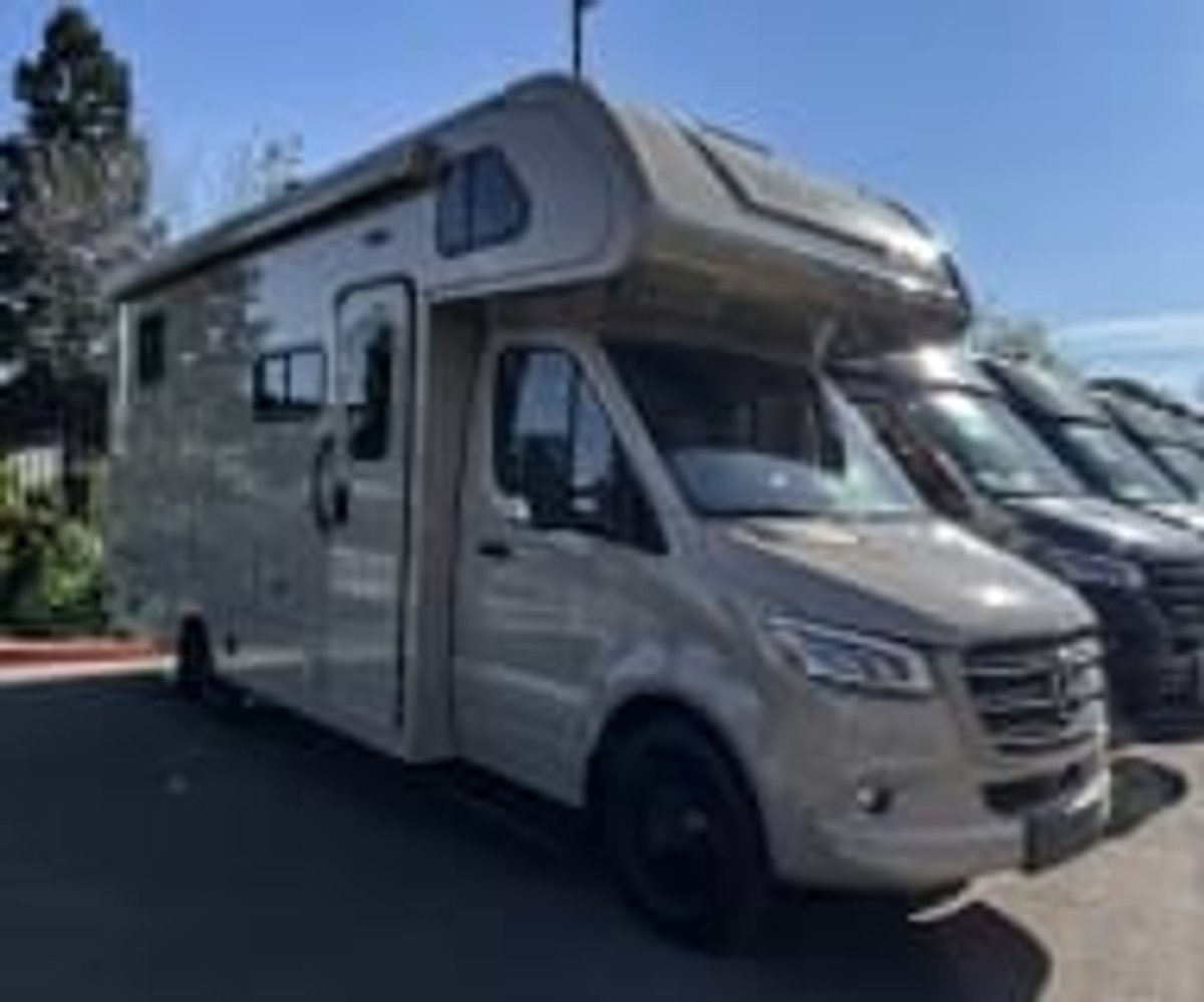 2026 REV Renegade VILLAGIO