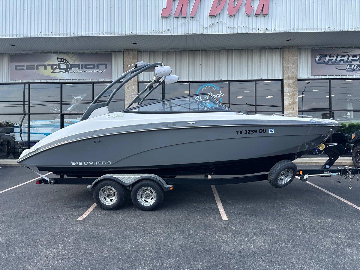 2016 Yamaha 242 Ltd S