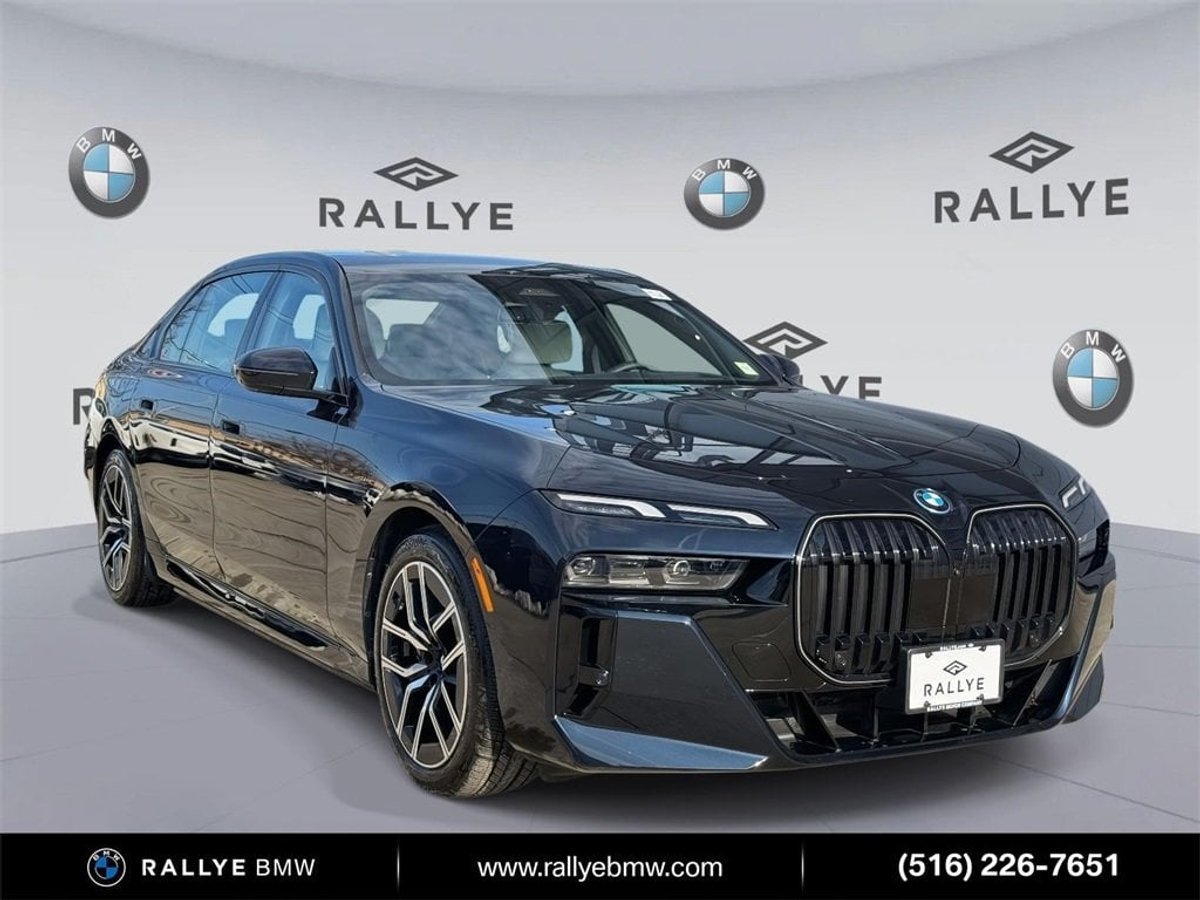 2025 BMW i7