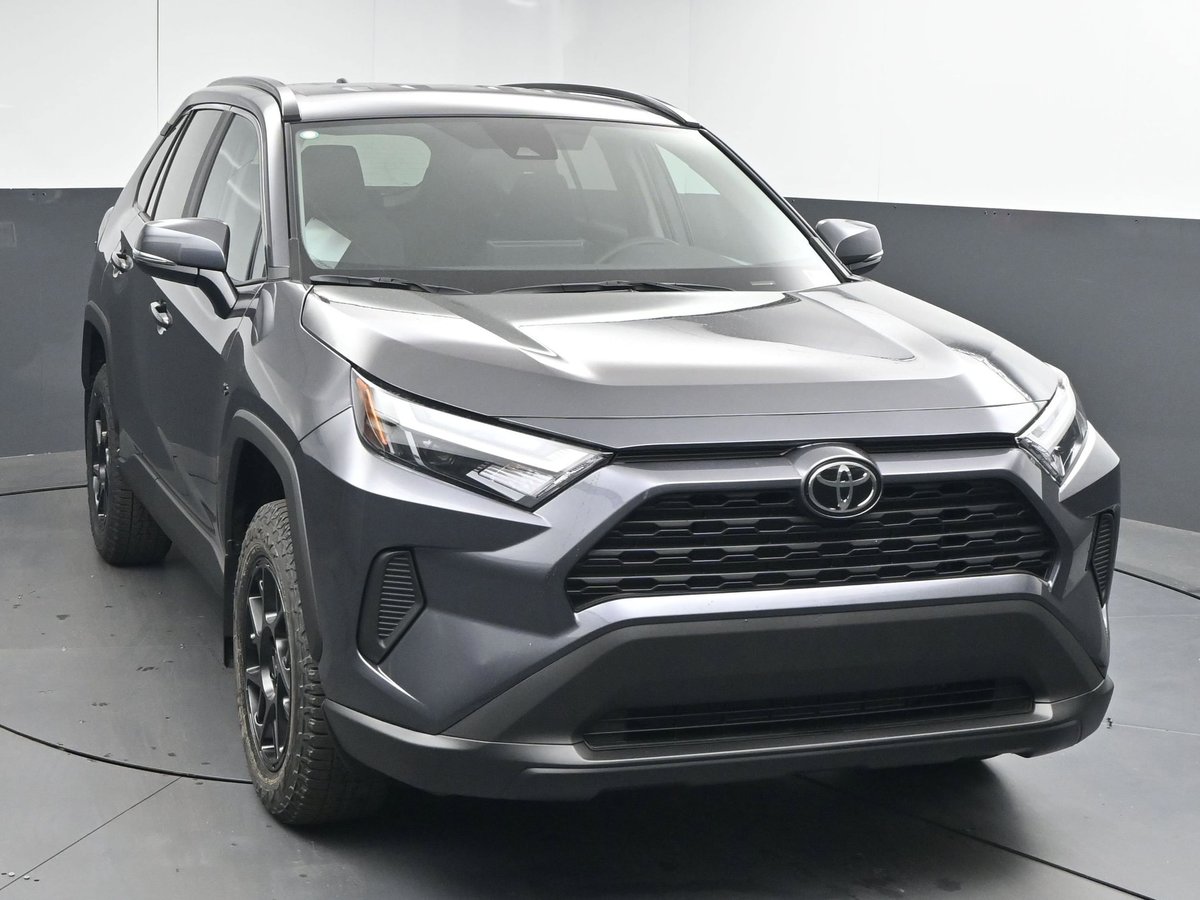 2025 Toyota RAV4 XLE SUV