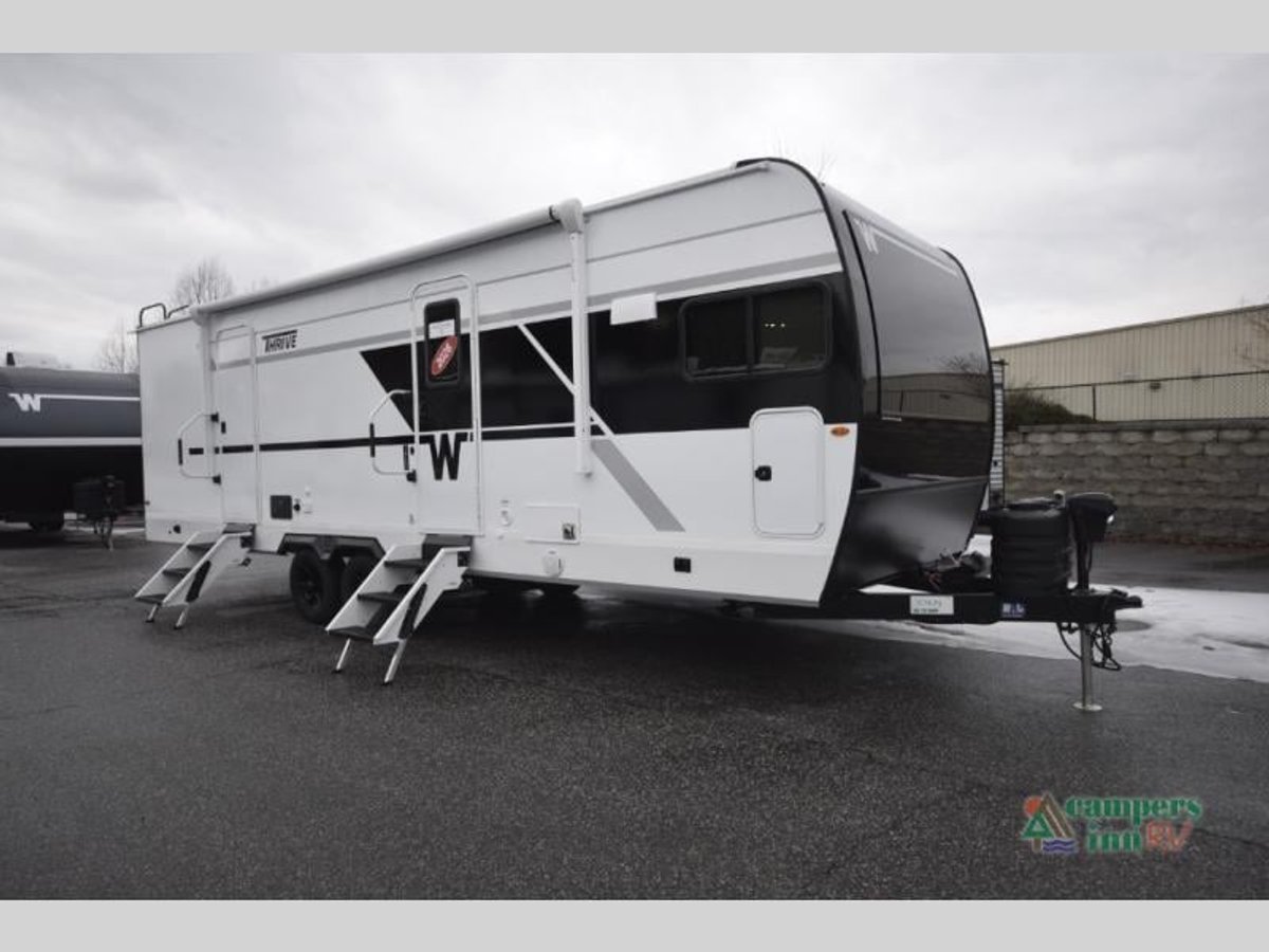 2026 Winnebago Thrive
