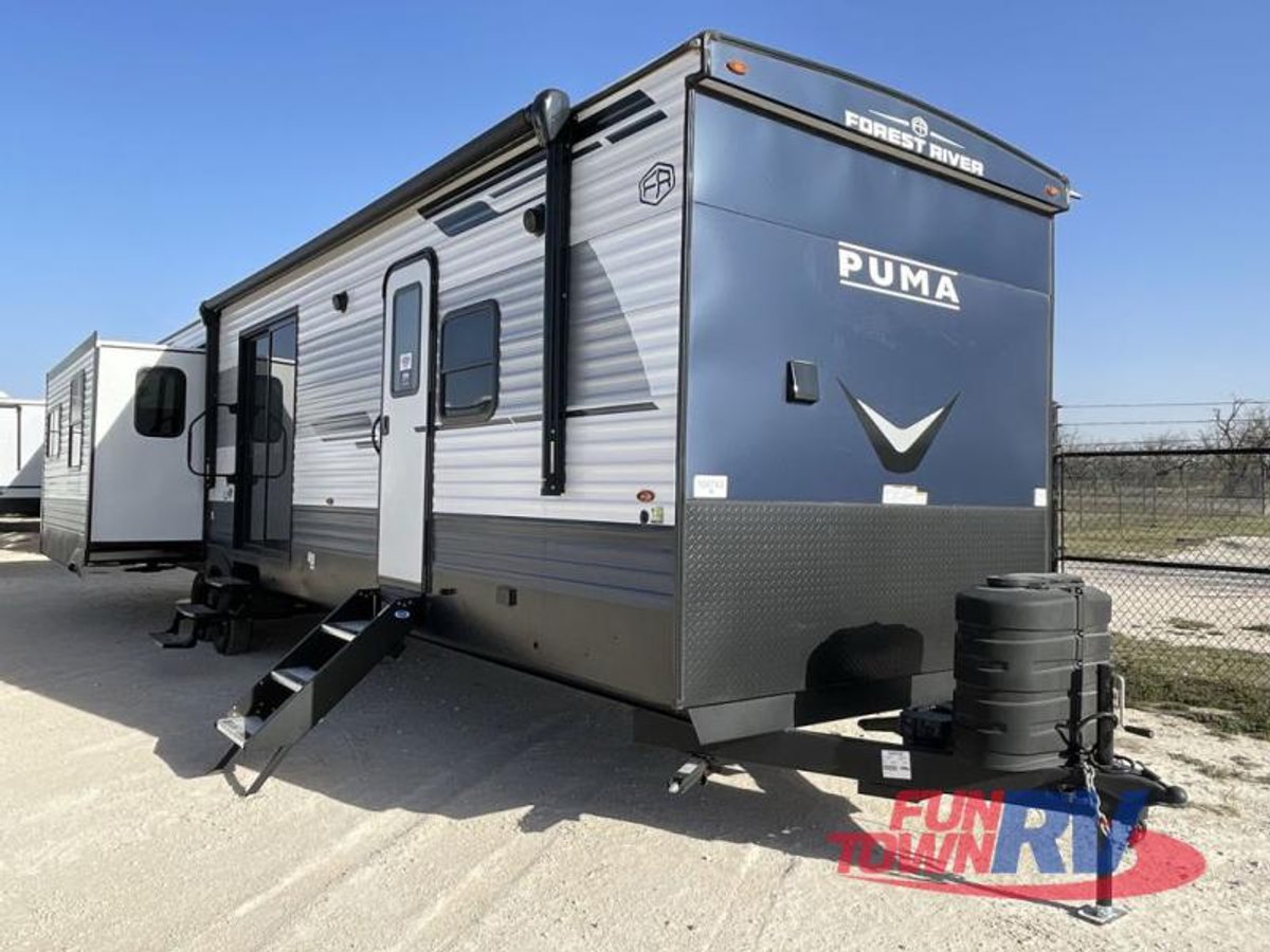 2025 Palomino Puma Destination