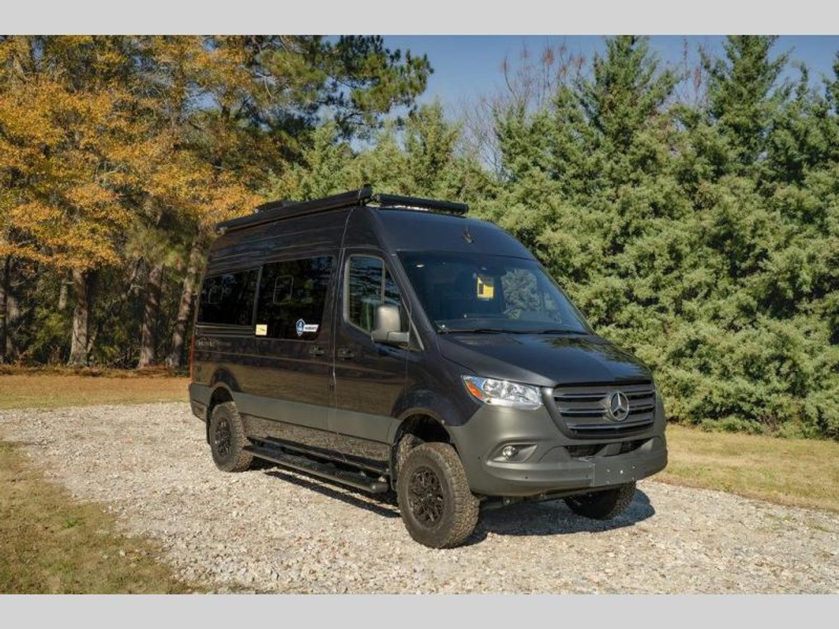 2025 Thor Motor Coach Sanctuary