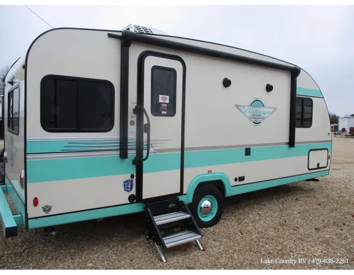2025 Gulf Stream Vintage Cruiser