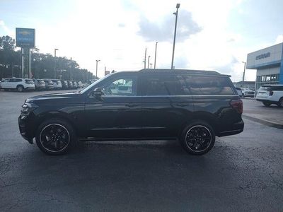 2023 Ford Expedition — side profile view