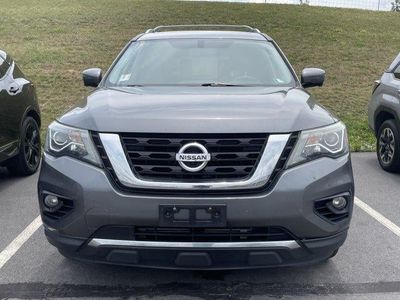 2018 Nissan Pathfinder — rear three-quarter view