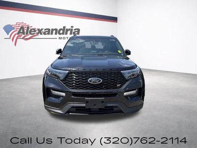 2022 Ford Explorer — side profile view