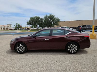 2025 Nissan Altima — detail view