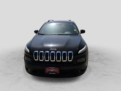 2017 Jeep Cherokee — rear three-quarter view