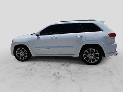 2019 Jeep Grand Cherokee — detail view
