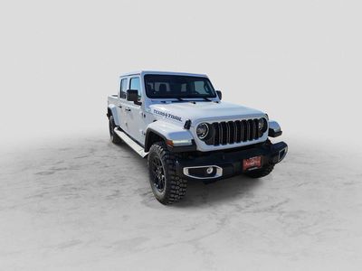 2026 Jeep Gladiator — side profile view